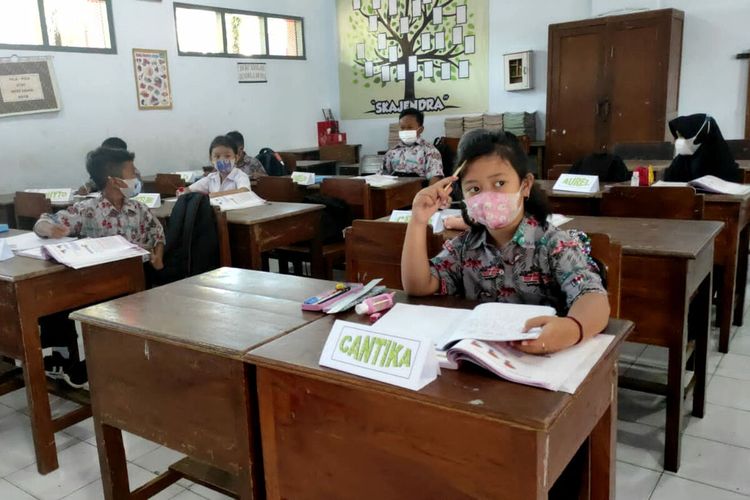 Terlalu Banyak Hafalan, Minim Aplikasi: Cacat Sistem Pendidikan Kita?