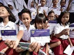 Biaya Aktivitas dan Pendidikan: Tips Memanfaatkan Beasiswa Secara Efektif